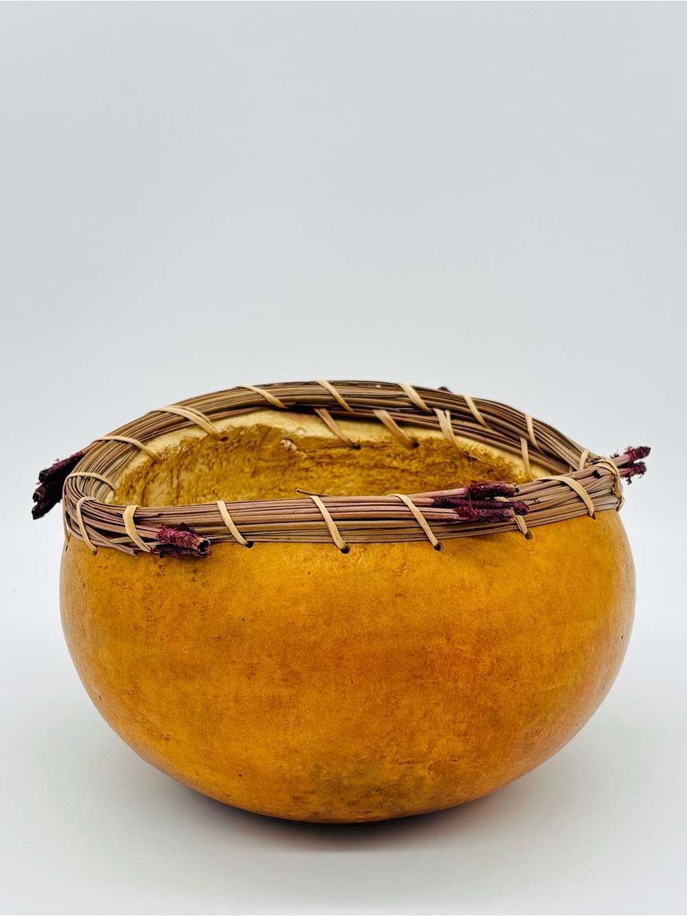Vintage Handcrafted Gourd Bowl Pine Needle Rim Signed Drake 99 Rustic Primitive - Picture 5 of 13